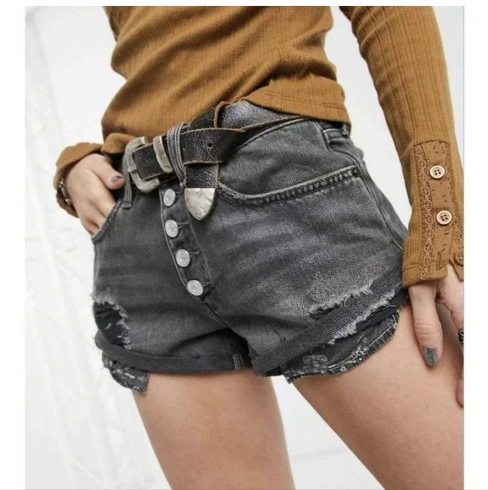We The Free Washed Black Distressed Button-Front Jean Shorts Western Festival 26